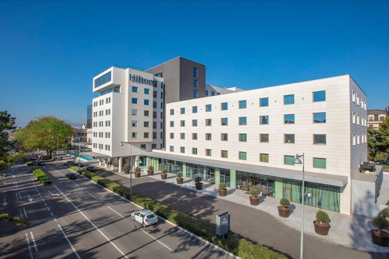 Hotel Hilton Podgorica Crna Gora Exterior foto The new building of the University of Novi Sad